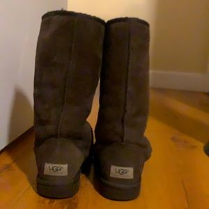 Women’s size 8 Ugg boot